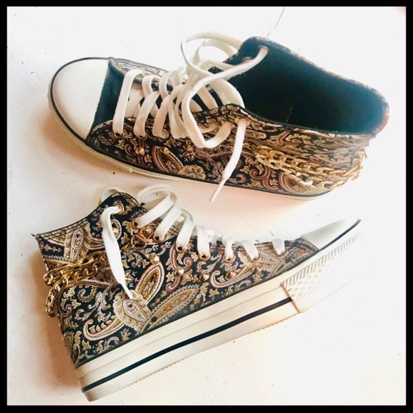 NASTY GAL PAISLEY SNEAKERS W/GOLD CHAINS! - Picture 2 of 5